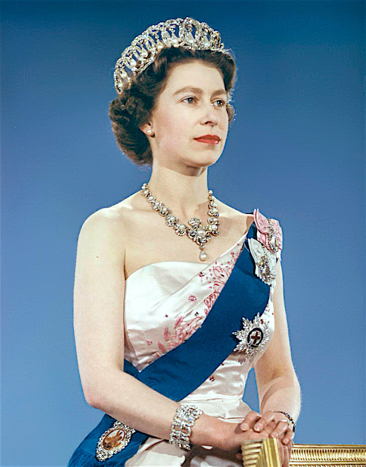 Queen_Elizabeth_II_1959.jpg
